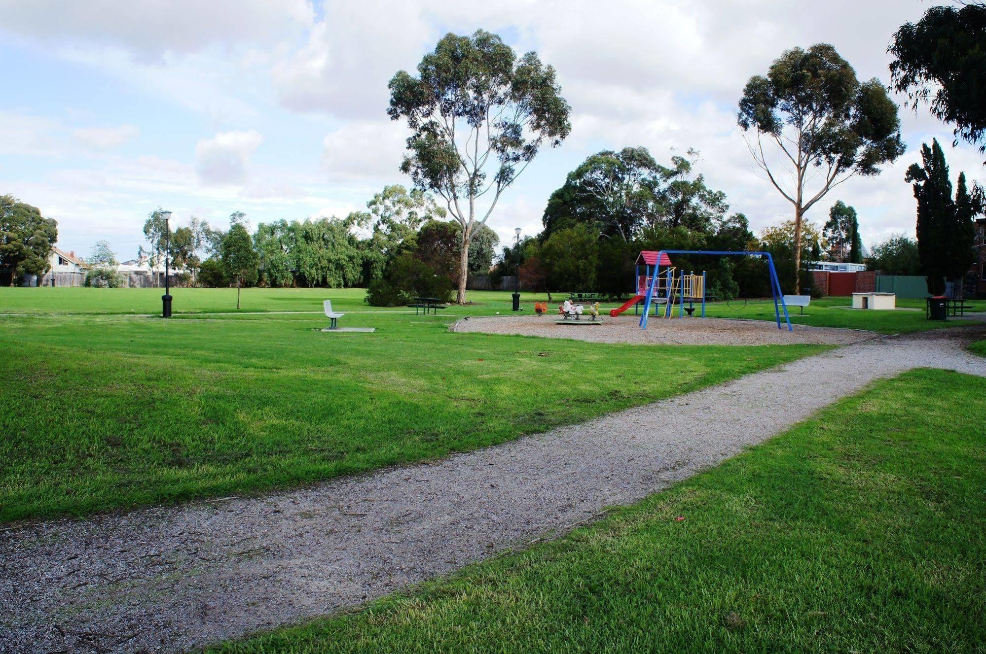 Summer Inn Holiday Apartments Melburne Exterior foto